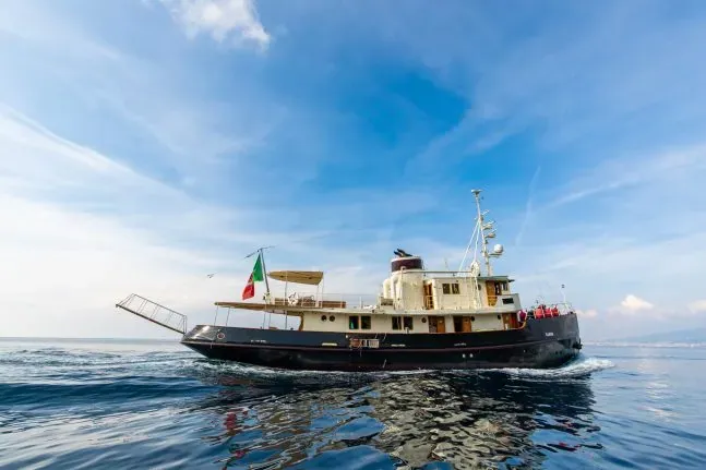 Dp Monitor at anchor