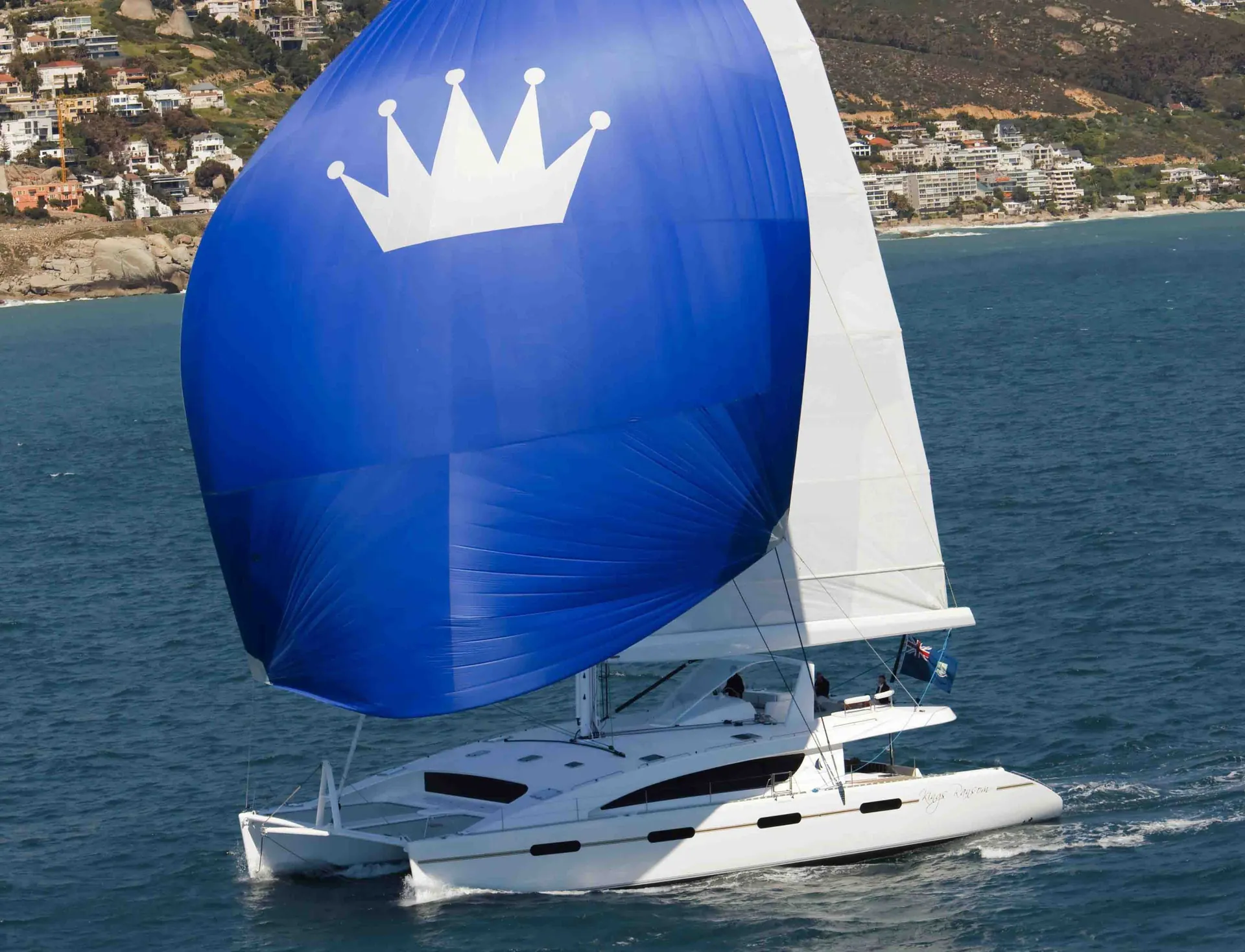 Kings Ransom at anchor