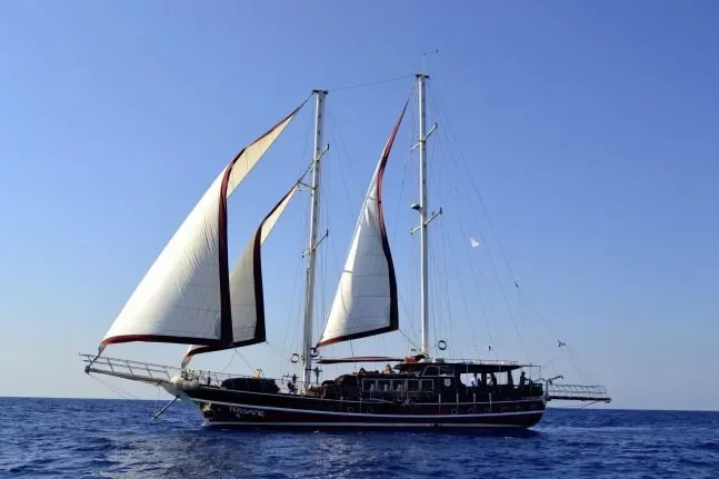 Tersane Iv at anchor